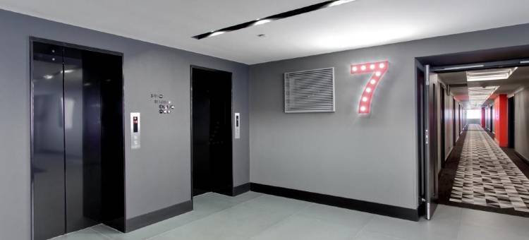 阿兹马特富拉迪沃斯托克酒店(Azimut Hotel Vladivostok)图片