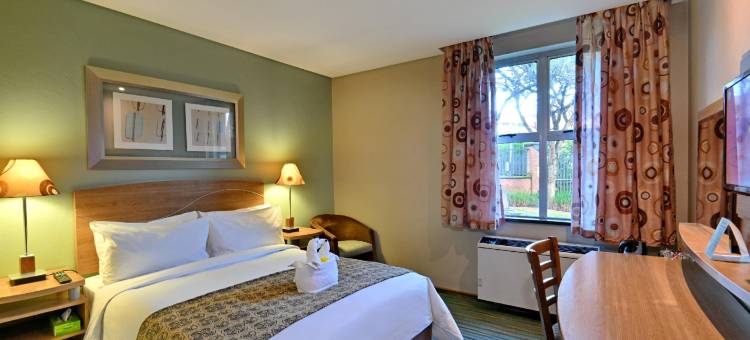 城市小屋-约翰内斯堡鲁德普特(Town Lodge Roodepoort)图片