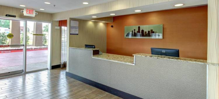 阿林顿6号汽车旅馆(Motel 6 Arlington, TX)图片