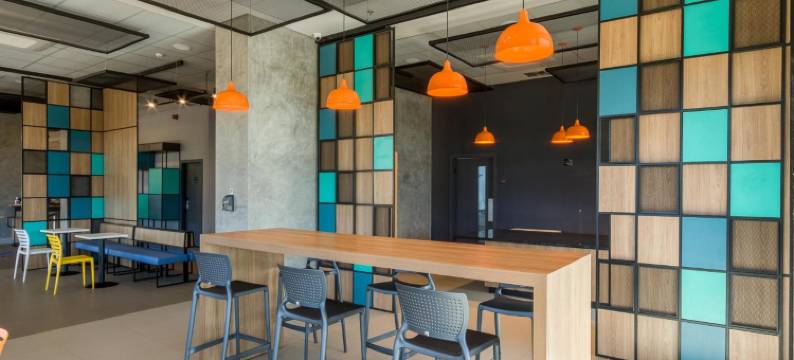 宜必思快捷里贝朗普雷托高尔夫度假村酒店(Ibis Budget Ribeirao Preto Vila do Golf)图片