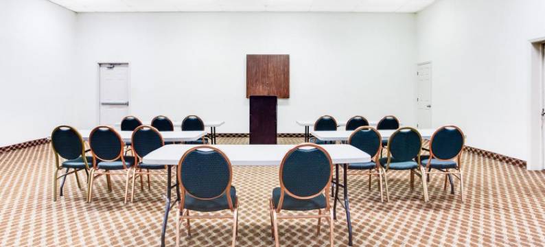 阿森斯I-65凯隆波因特酒店(Clarion Pointe Athens I-65)图片