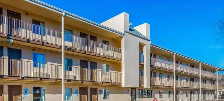 西弗吉尼亚查尔斯顿温德姆速8酒店(Super 8 by Wyndham Charleston WV)图片