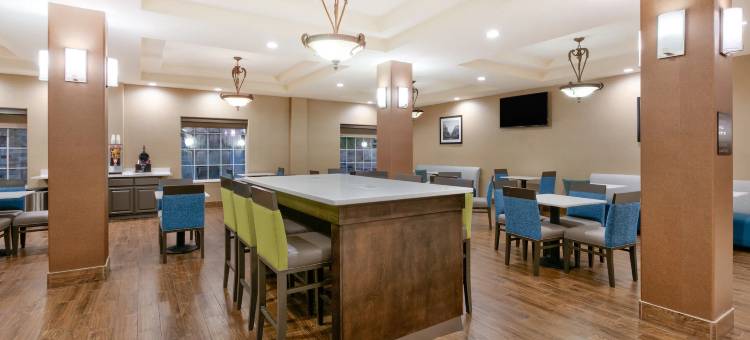 格伦罗斯呗盟套房酒店(Baymont Inn & Suites by Wyndham Glen Rose)图片