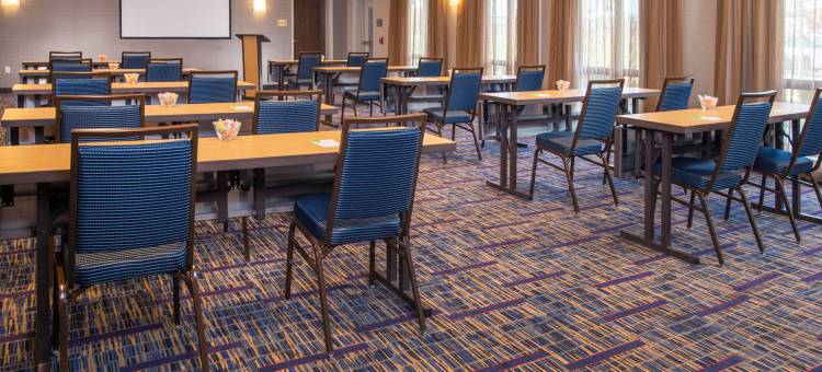 希彭斯堡万怡酒店(Courtyard Shippensburg)图片