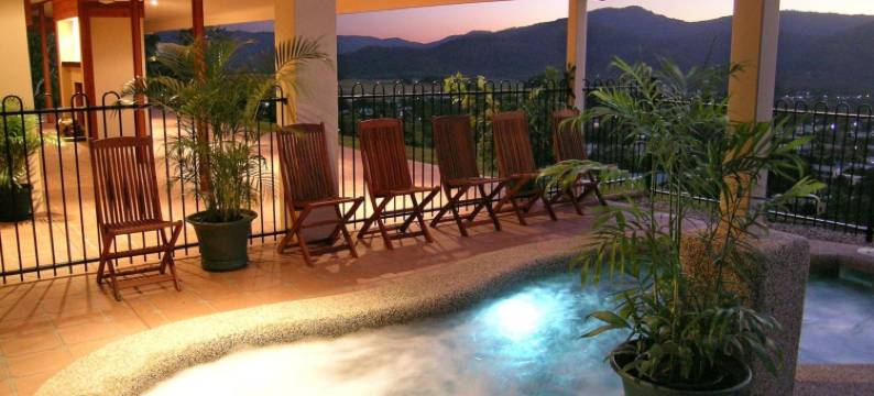 高峰雨林酒店(The Summit Rainforest Retreat)图片