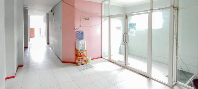 班查尔巴鲁近Q-Mall红多兹伊斯兰酒店(RedDoorz Syariah Near Q-Mall Banjarbaru)图片