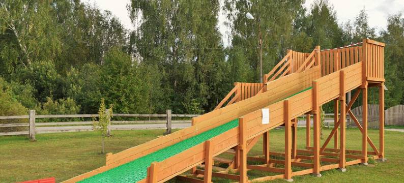 利特洛瑞亚瑞纳酒店(Literaturny Otel Arina R Hotel)图片