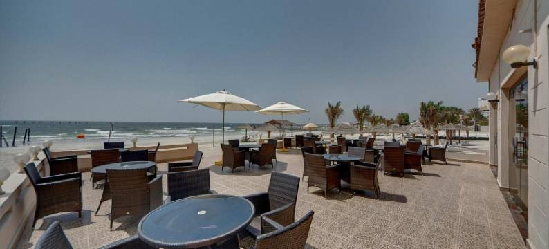 阿吉曼湾酒店(Ajman Beach Hotel)图片