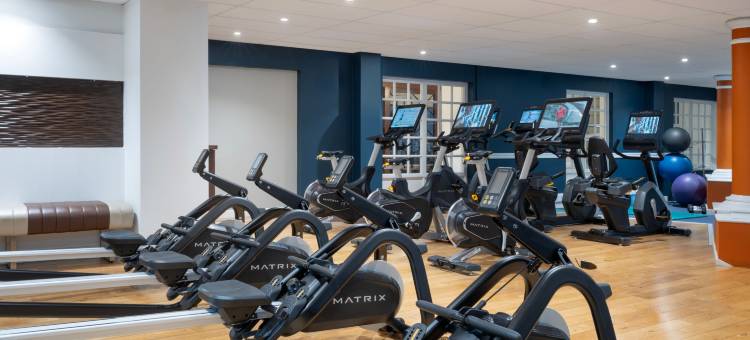 都铎公园乡村俱乐部万豪德尔塔酒店(Delta Hotels Tudor Park Country Club)图片