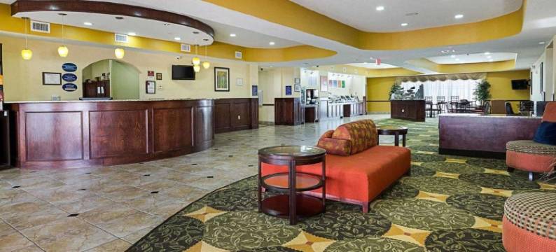 休斯顿西部能源走廊温德姆戴斯套房酒店(Days Inn & Suites by Wyndham Houston / West Energy Corridor)图片