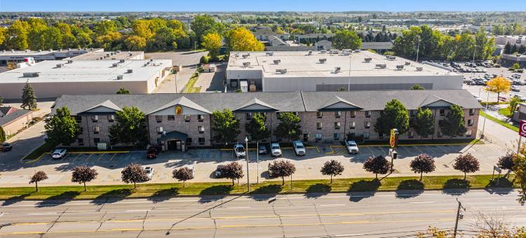 芒特普莱森特温德姆速8酒店(Super 8 by Wyndham Mt. Pleasant)图片