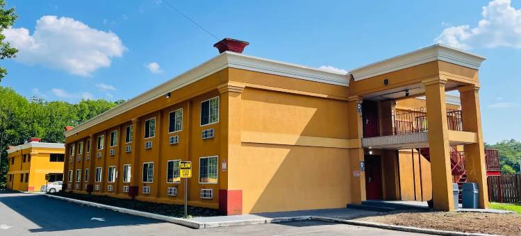 速8酒店-由温德姆管理-格洛斯特(Super 8 by Wyndham Gloucester)图片