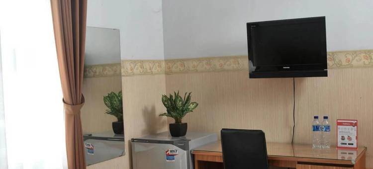 红多兹Plus酒店-近乌蒂普腾巴朗(RedDoorz Plus Near Undip Tembalang)图片