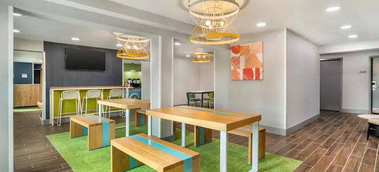 Spark by Hilton 诺克斯维尔北 I-75(Spark by Hilton Knoxville North I-75)图片