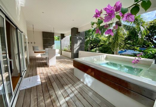 Casa-22 Luxury Boutique HotelHotel Overview