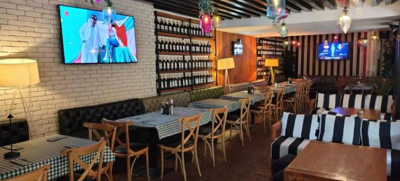 罗马纳大使馆(Embassy Romana)图片