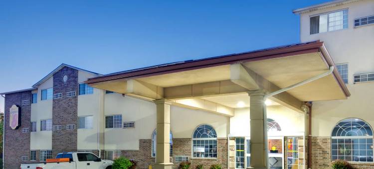 堪萨斯城温德姆速8酒店(Super 8 by Wyndham Kansas City)图片