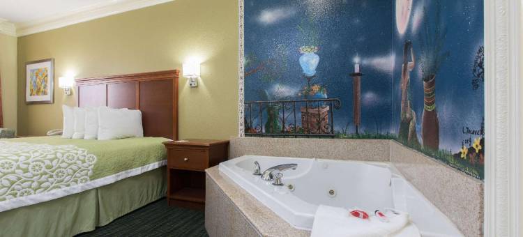 比格斯普林戴斯套房酒店(Days Inn & Suites by Wyndham Big Spring)图片