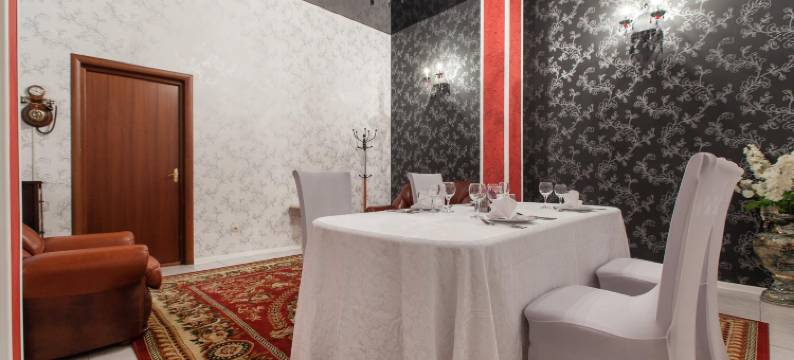 里贾纳纳彼得堡斯克伊酒店(Regina Hotel on Peterburgskaya)图片