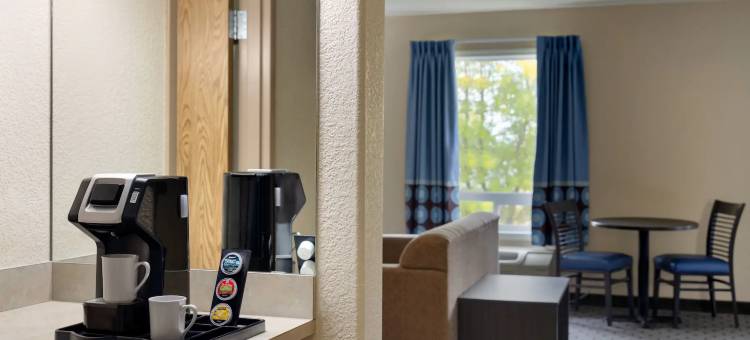 天鹅河速8酒店(Super 8 by Wyndham Swan River MB)图片