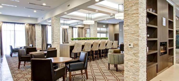 奥沙瓦市中心多伦多地区智选假日套房酒店(Holiday Inn Express & Suites Oshawa Downtown - Toronto Area)图片