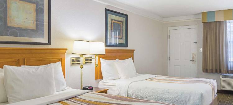 丹佛北格伦拉昆塔温德姆酒店(La Quinta Inn by Wyndham Denver Northglenn)图片