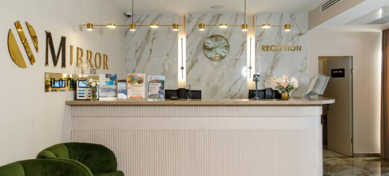 Mirror Family  Hotel图片