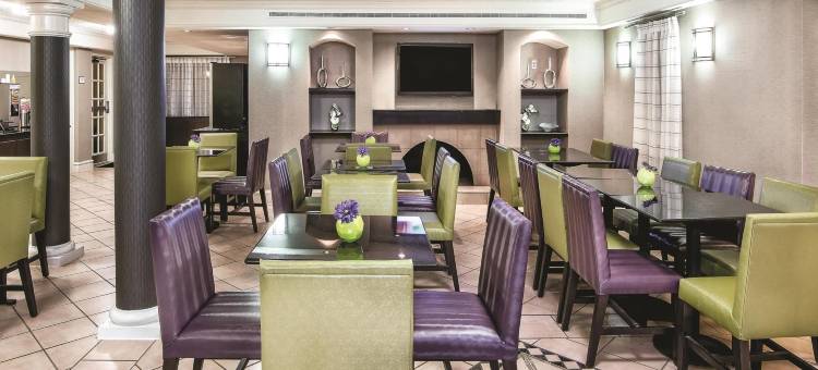 北伍德兰兹温德姆速 8 酒店(Super 8 by Wyndham The Woodlands North)图片