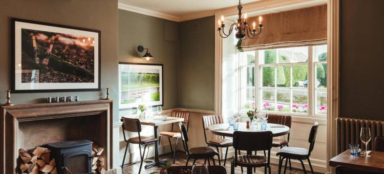 佩恩斯威克猎隼酒店(The Falcon Inn)图片