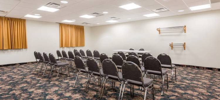 阿尔马速8酒店(Super 8 by Wyndham Alma)图片