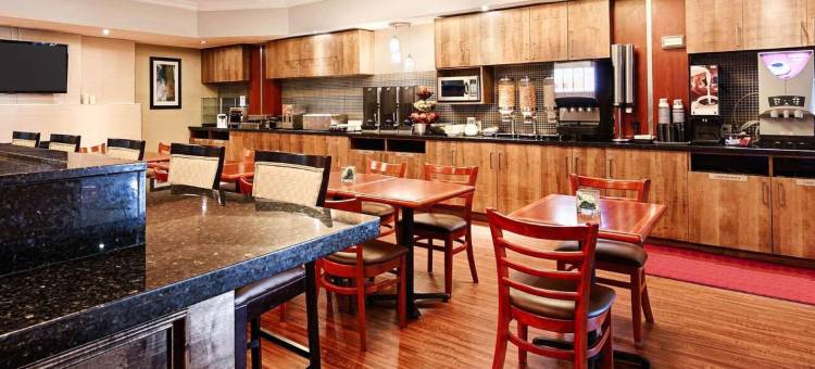 品质套房酒店(Quality Inn & Suites)图片