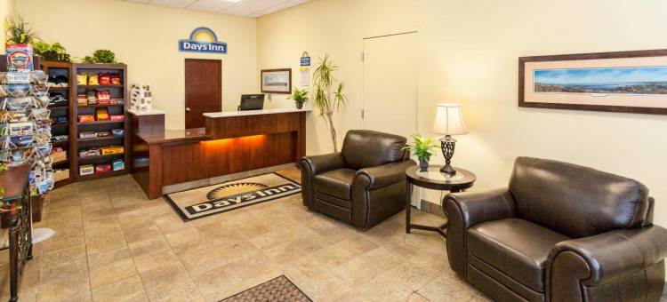 德卢斯湖畔漫步戴斯酒店(Days Inn by Wyndham Duluth Lakewalk)图片