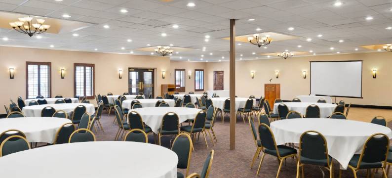 图森华美达酒店(Ramada by Wyndham Tucson)图片