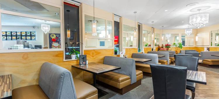 高贵林华美达酒店(Ramada by Wyndham Coquitlam)图片