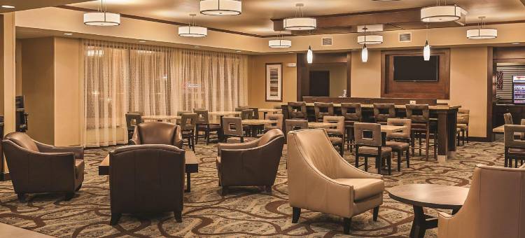 苏福尔斯拉昆塔温德姆套房酒店(La Quinta Inn & Suites by Wyndham Sioux Falls)图片