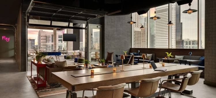 Moxy Charlotte Downtown图片