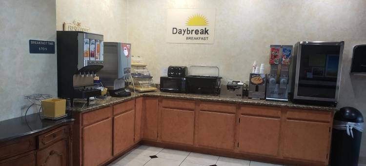 克利本戴斯套房酒店(Days Inn & Suites by Wyndham Cleburne TX)图片