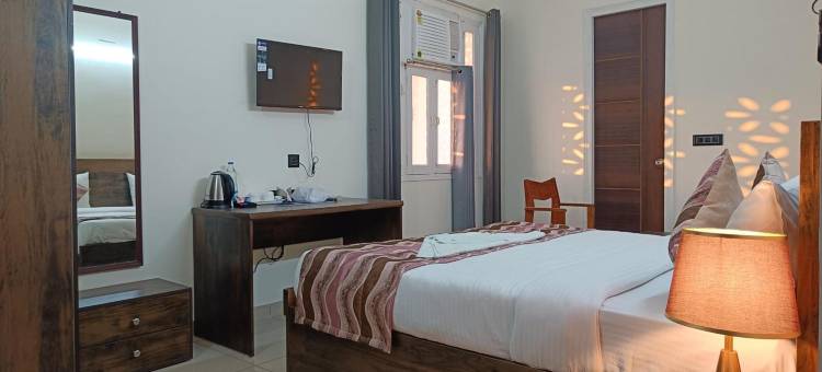 白屋乡村旅馆(White House Country Inn By ShriGo Hotels)图片