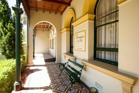 Avonmore on the Park Boutique Hotel Hotel Overview