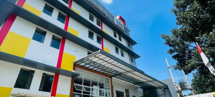 万隆帕西尔科贾Front One酒店(Front One Hotel Pasir Koja Bandung)图片