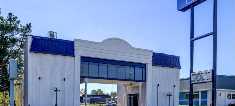 罗德威酒店(Capital O Travelers Inn Lawton Fort Sill)图片