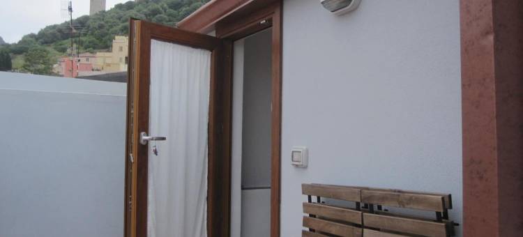 博马罗萨客房(Bomarosa Rooms)图片