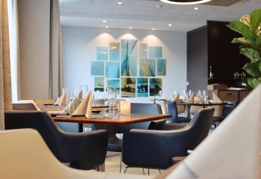 Hafenhotel Meereszeiten Hotel Overview