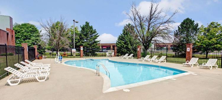 印第安纳波利斯西部温德姆呗盟酒店(Baymont by Wyndham Indianapolis West)图片