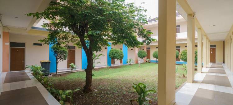 红多兹伊斯兰普拉斯酒店-维斯玛布根维尔卡拉瓦奇(RedDoorz Syariah Plus @ Wisma Bougenville Karawaci)图片