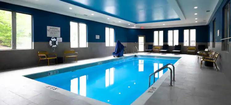 诺顿汉普顿酒店(Hampton Inn Norton)图片