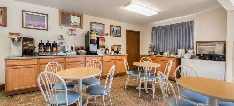 希尔城-拉什莫尔山地区速8酒店(Super 8 by Wyndham Hill City/Mt Rushmore/ Area)图片