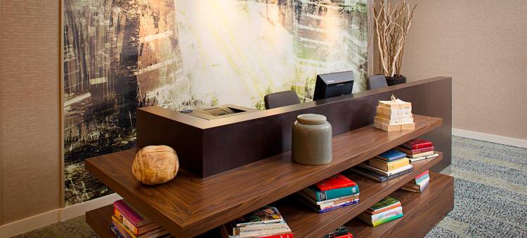 万豪西棕榈滩机场万怡酒店(Courtyard by Marriott West Palm Beach Airport)图片