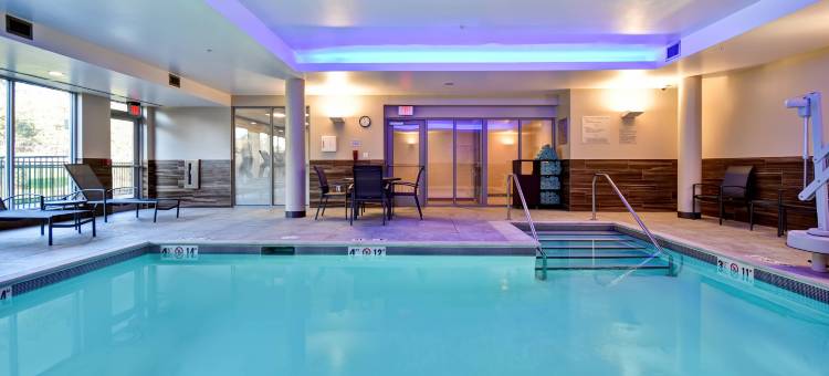 普里茅斯万豪万枫套房酒店(Fairfield Inn & Suites Plymouth)图片
