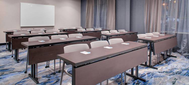 罗阿诺克塞勒姆万豪万枫酒店(Fairfield Inn & Suites Roanoke Salem)图片